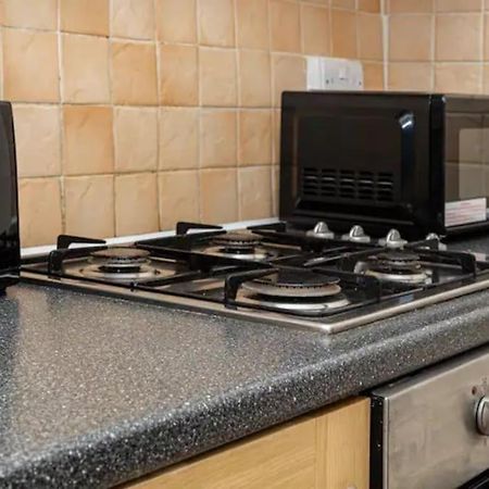 Tranquil 1Br In South Bank With Onsite Parking Daire Londra Dış mekan fotoğraf